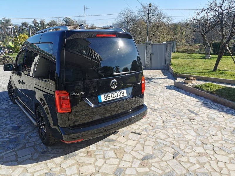 Volkswagen Caddy • 2015 • 60,000 km 5