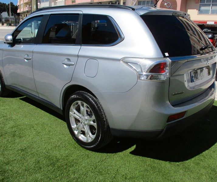 Mitsubishi Outlander • 2013 • 189,999 km 5