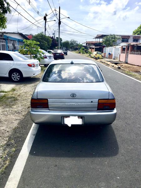 Toyota Corolla • 1997 • 130,000 km 2