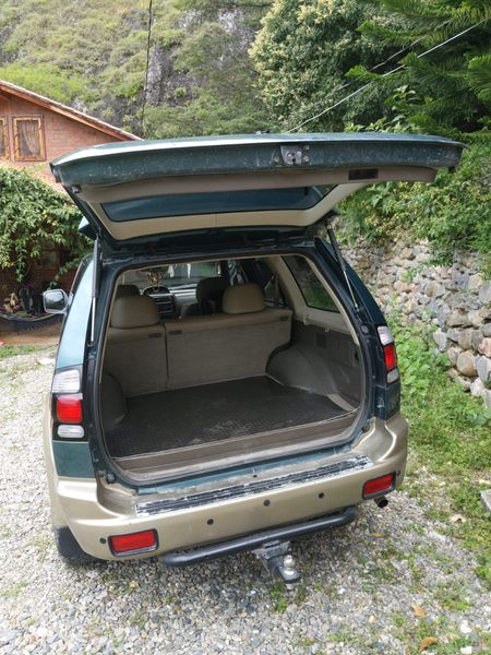 Mitsubishi Montero Sport • 2005 • 244,000 km 4