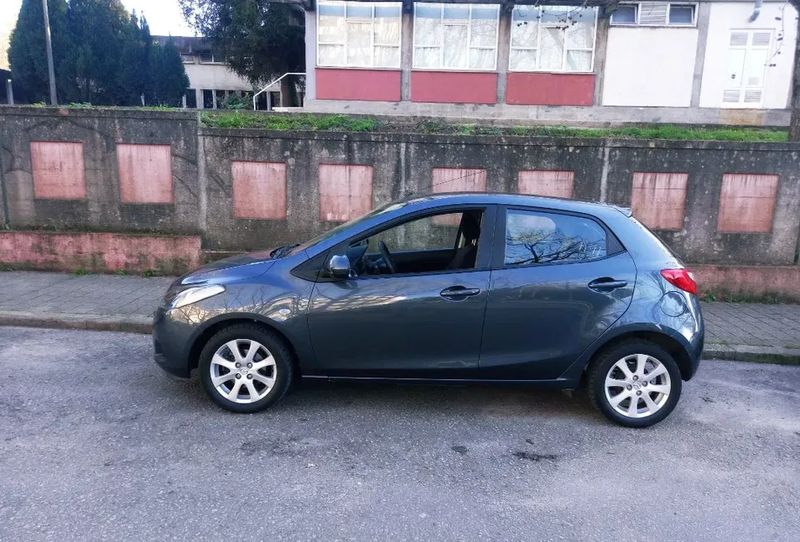 Mazda 2 • 2008 • 170,000 km 1