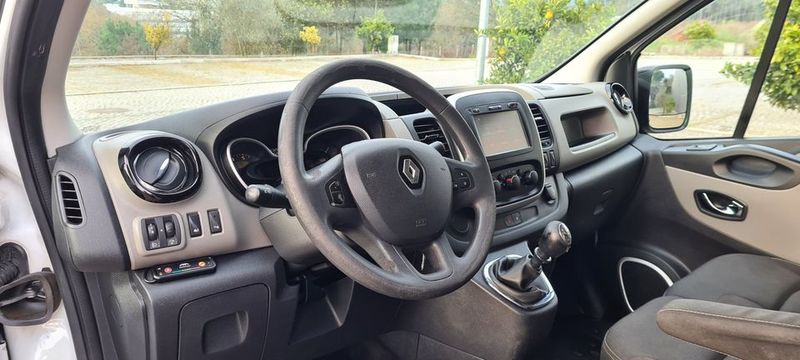 Renault Scénic • 2016 • 89,000 km 4