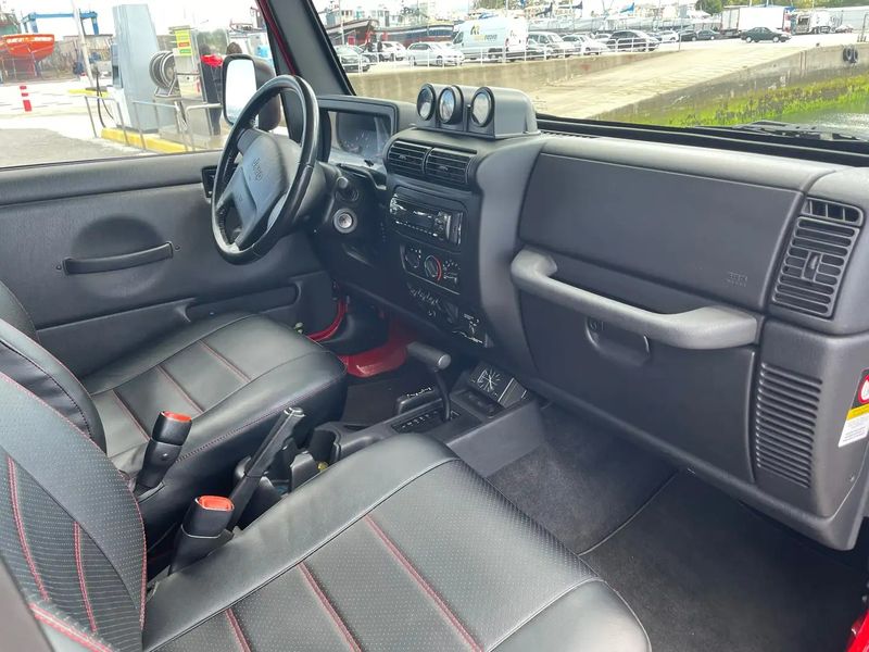 Jeep Wrangler • 2003 • 96,000 km 6