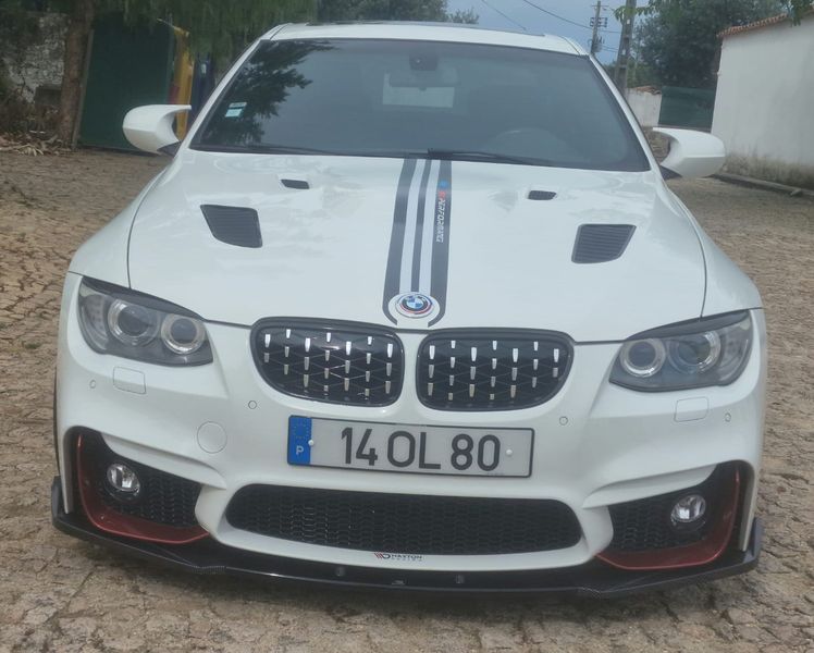 BMW 328i • 2010 • 90,000 km 1