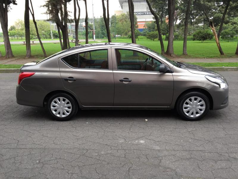 Nissan Versa • 2020 • 20,000 km 10