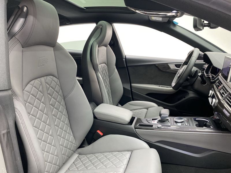 Audi S5 • 2019 • 10,702 km 8