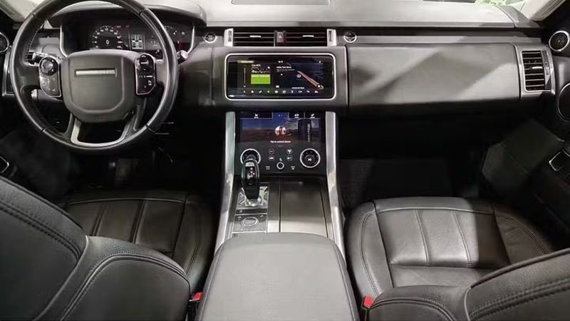 Land Rover Range Rover Sport • 2018 • 97,068 km 2