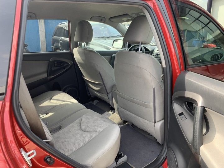 Toyota RAV4 • 2020 • 2 km 3