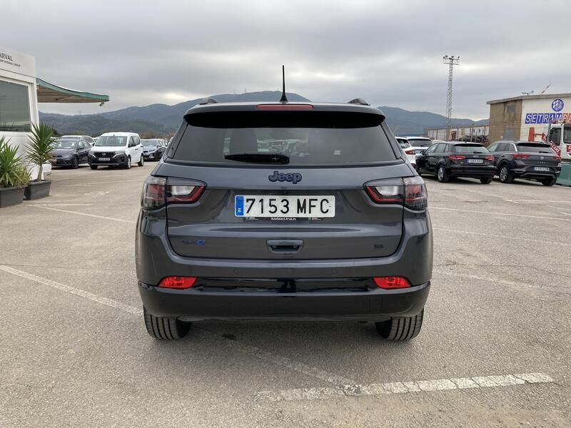 Jeep Compass • 2023 • 8,501 km 1