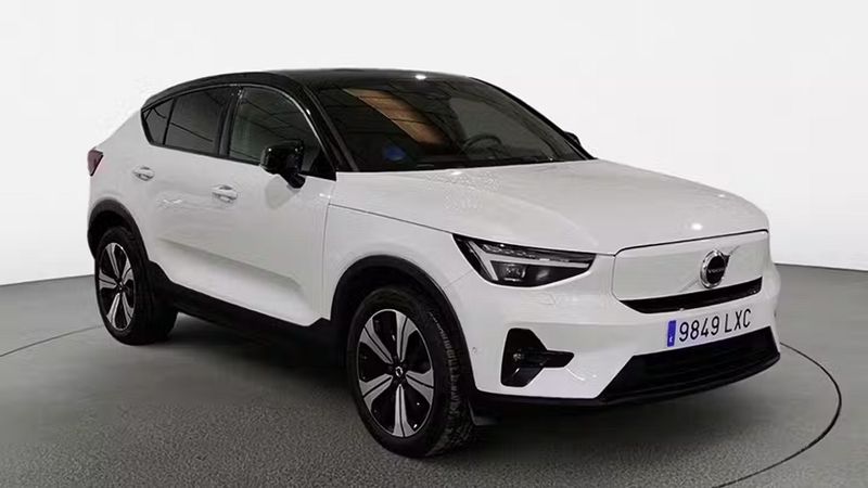 Volvo C30 • 2022 • 67,641 km 7