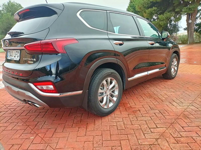 Hyundai Santa Fe • 2020 • 18,400 km 6