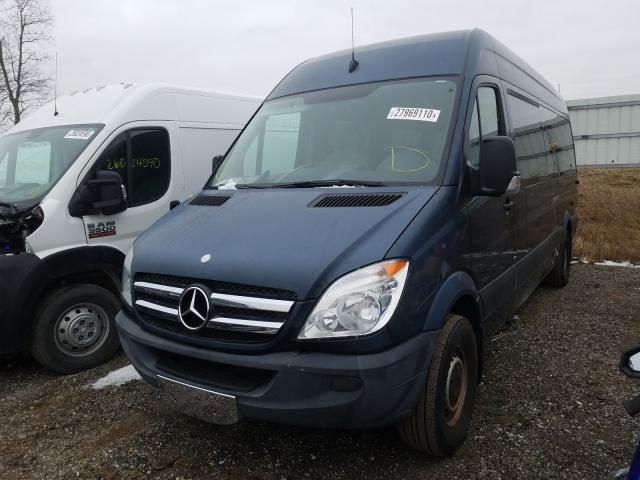 Mercedes-Benz 210 Van • 2012 • 54,392 km 10