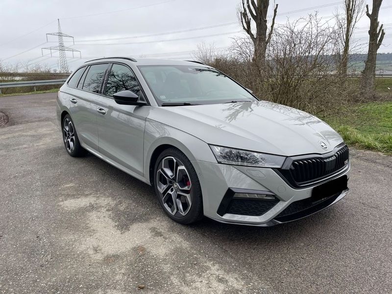 Škoda Octavia Combi • 2021 • 50,000 km 1