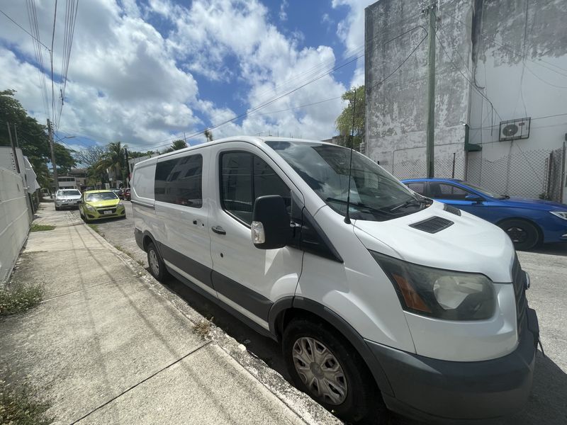 Ford Transit Cargo Van • 2016 • 280,000 km 2