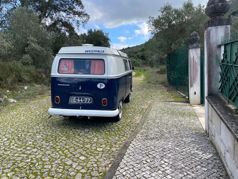 Volkswagen T4 Caravelle • 1971 • 64,000 km 10