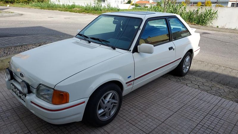 Ford Escort • 1986 • 188,000 km 1