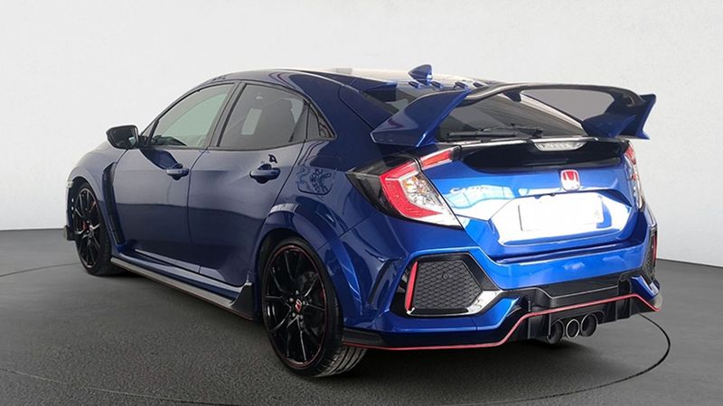 Honda Civic • 2018 • 48,053 km 3
