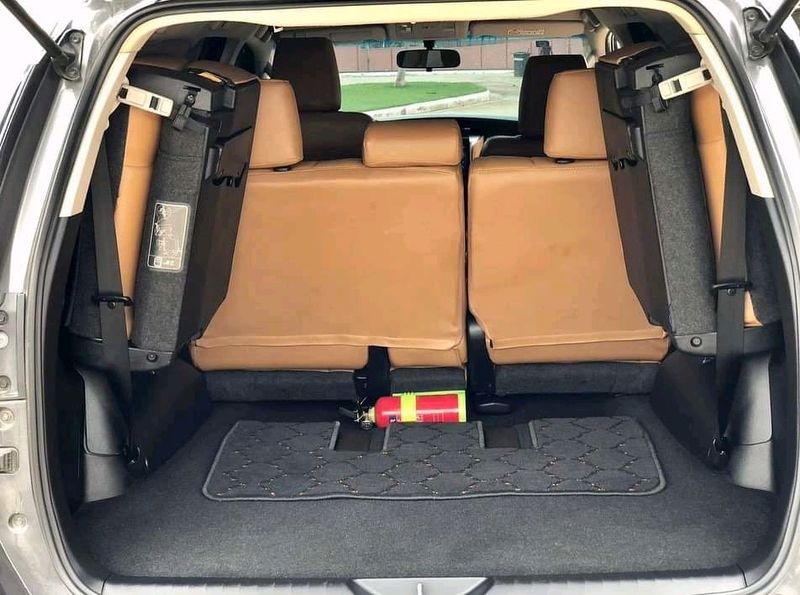 Toyota Fortuner • 2018 • 50,000 km 3