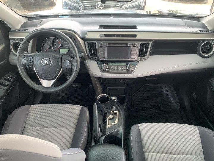 Toyota RAV4 • 2015 • 26 km 3