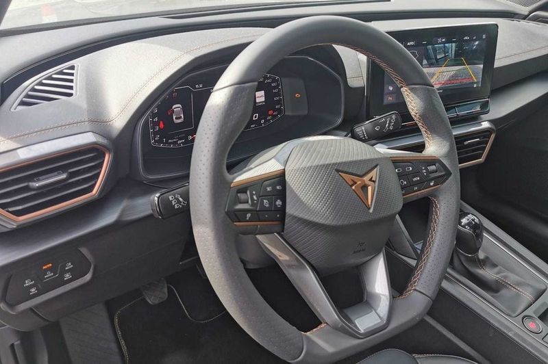 Honda Civic • 2019 • 50,000 km 6