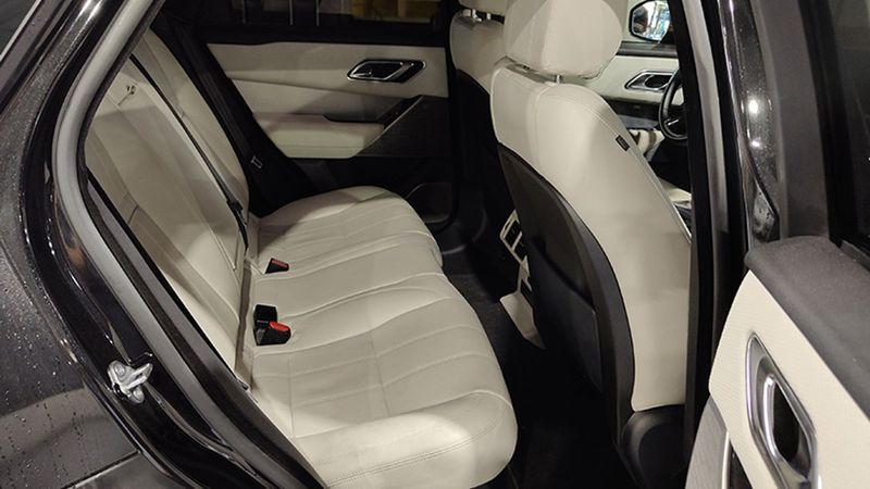 Land Rover Range Rover Velar • 2018 • 124,000 km 14