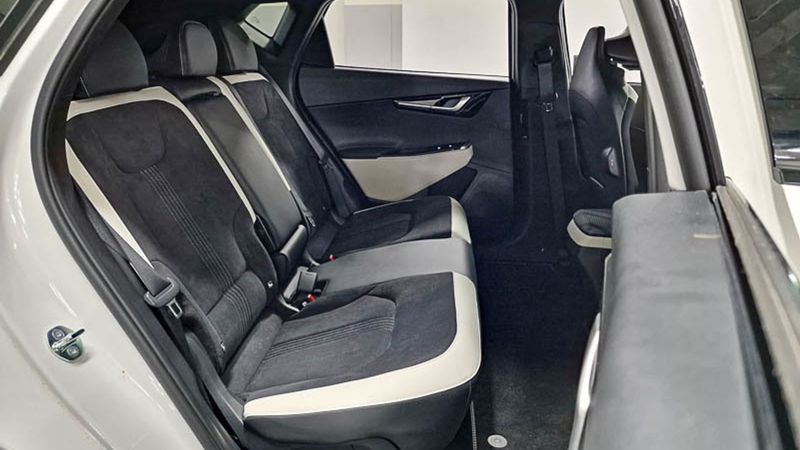 Kia Soul EV • 2023 • 3,165 km 7