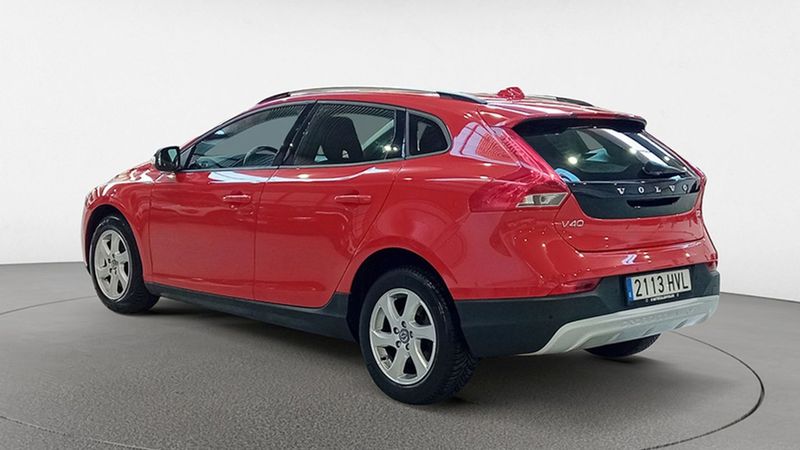 Volvo V40 • 2014 • 128,587 km 2