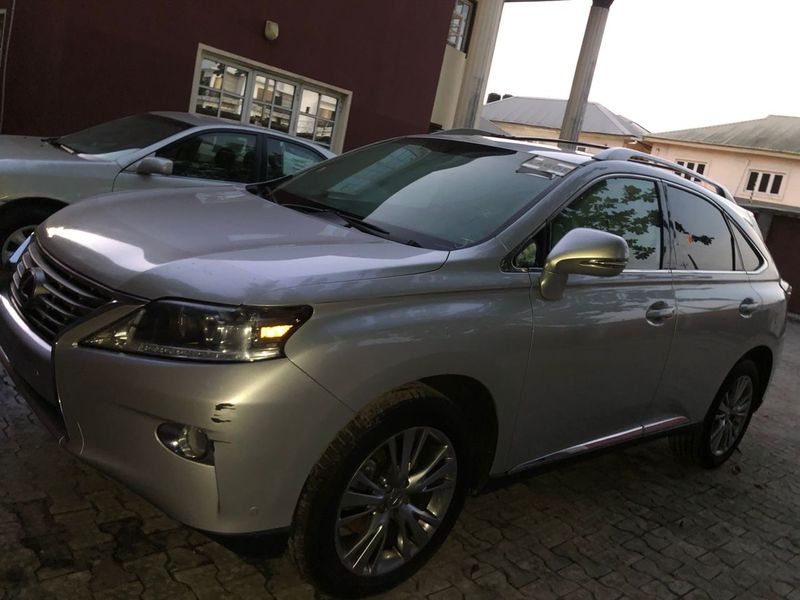 Lexus RX • 2014 • 88,000 km 4