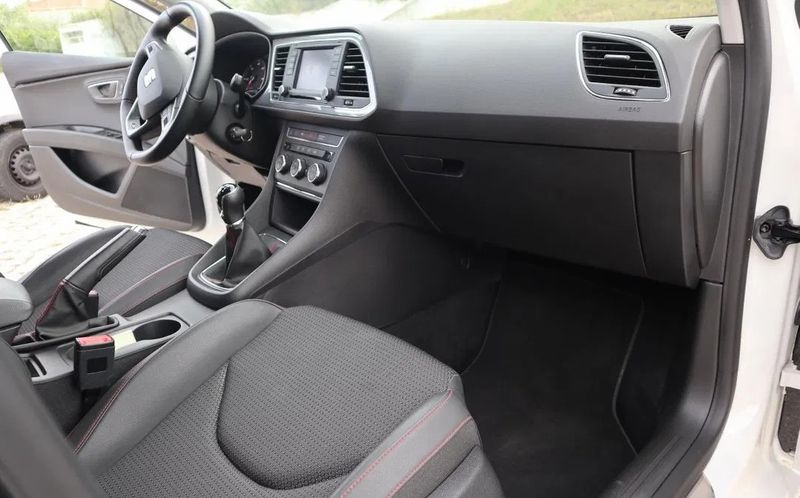 Seat Leon • 2015 • 124,231 km 1