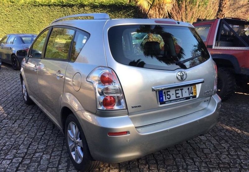 Toyota Corolla • 2007 • 225,000 km 2