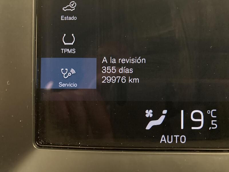 Volvo XC40 • 2024 • 32,805 km 11