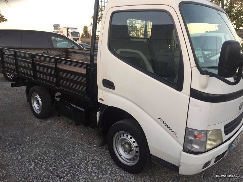Toyota Dyna • 2007 • 200,000 km 2