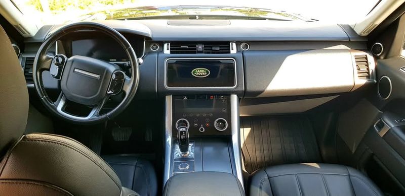 Land Rover Range Rover Sport • 2019 • 127,000 km 3