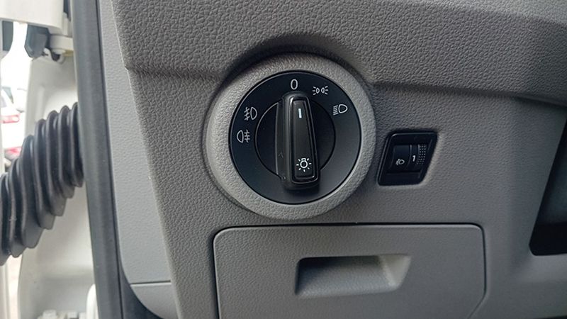 Volkswagen T5 Transporter Shuttle • 2024 • 25,000 km 10