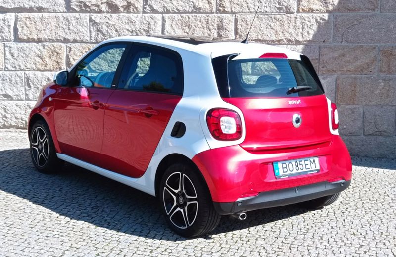 Smart Forfour • 2016 • 61,000 km 2