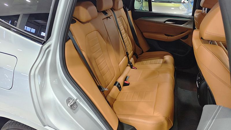 BMW X3 • 2021 • 39,997 km 15