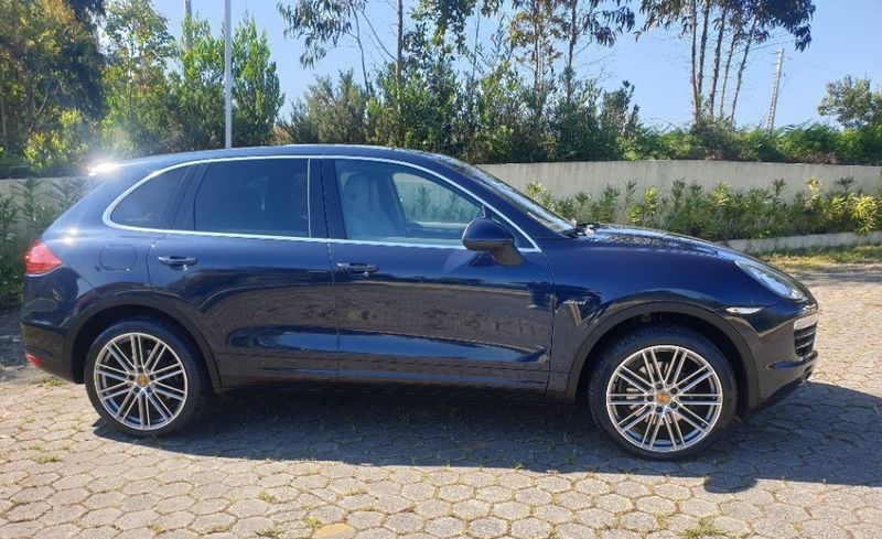 Porsche Cayenne • 2011 • 162,000 km 2