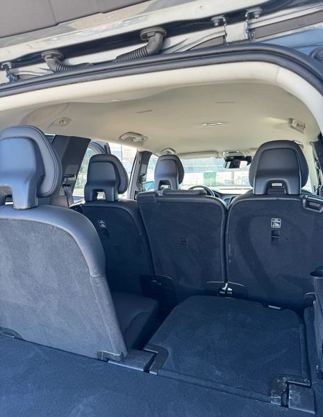 Volvo XC90 • 2018 • 130,000 km 8