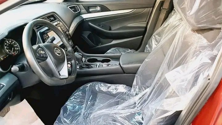 Nissan Maxima • 2017 • 60,000 km 2