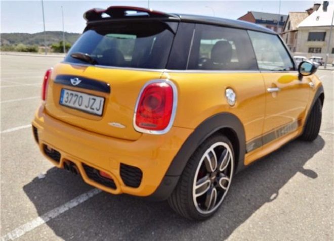 MINI Cooper • 2016 • 81,000 km 4