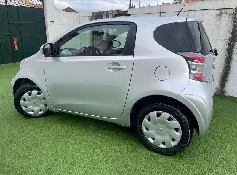 Toyota Auris • 2010 • 200,000 km 6