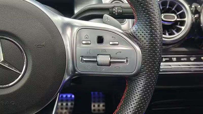 Mercedes-Benz Class B • 2022 • 29,365 km 31