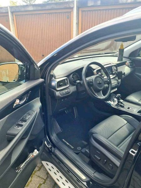 Kia Sorento • 2016 • 98,900 km 8