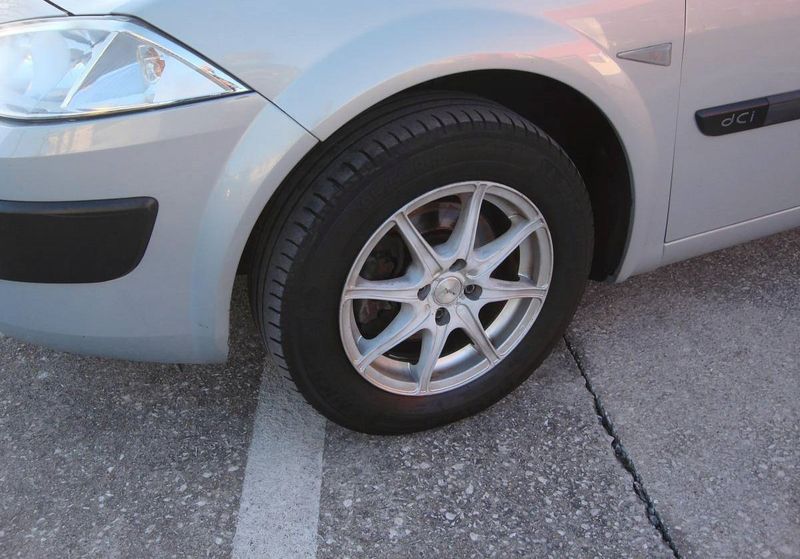 Renault Mégane • 2004 • 199,999 km 4