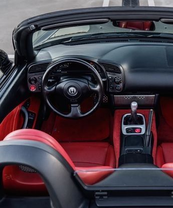 Honda S2000 • 2000 • 149,000 km 2