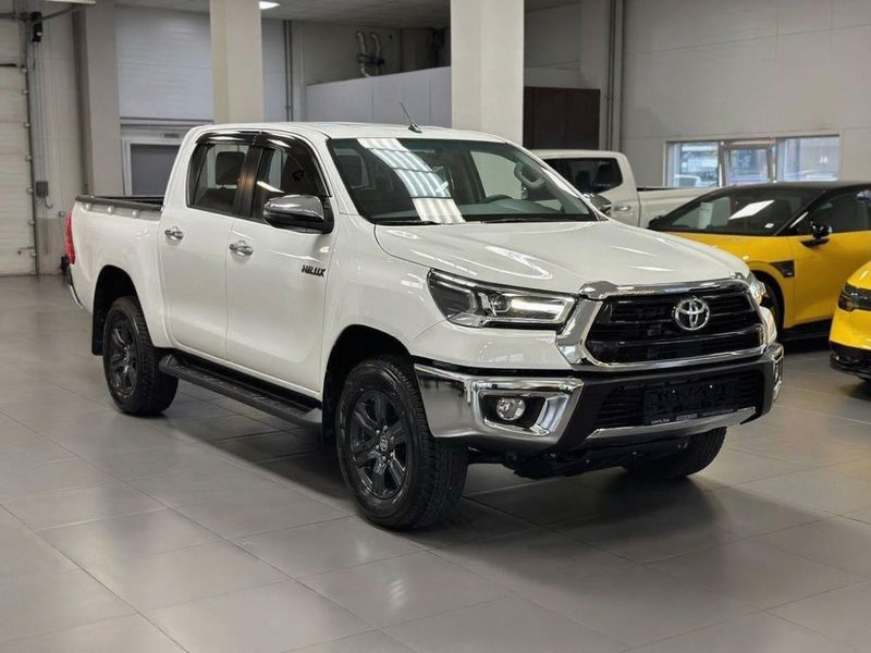 Toyota Hilux • 2025 • 12 km 1