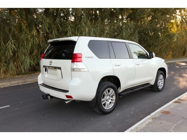 Toyota Land Cruiser • 2013 • 185,000 km 3