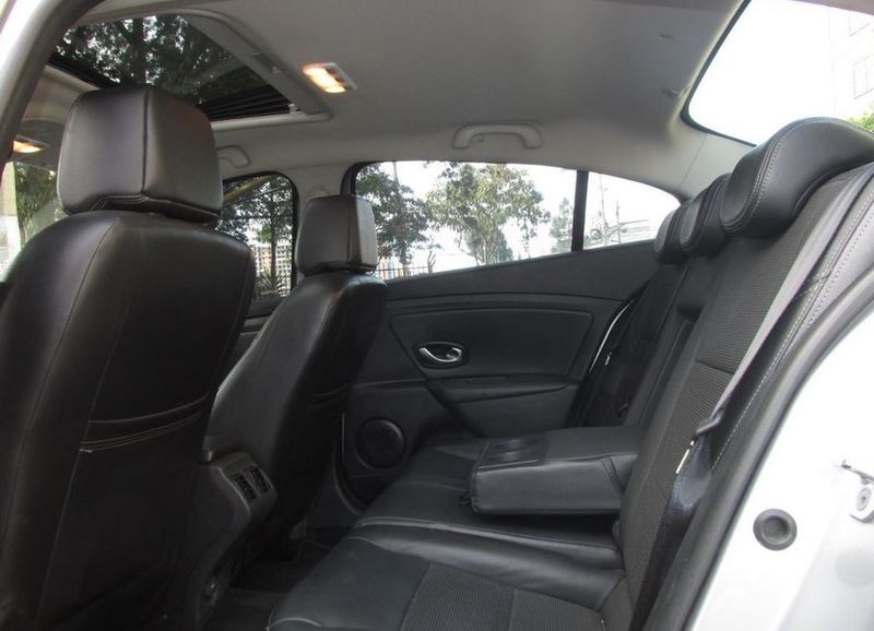 Renault Fluence • 2012 • 150,000 km 6