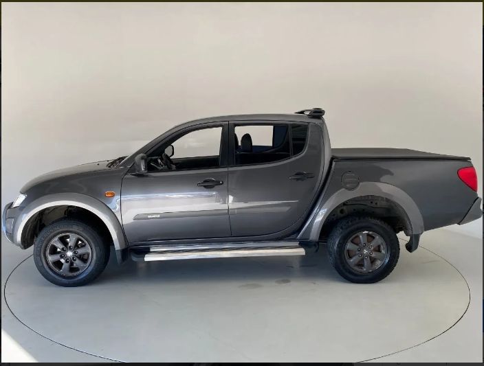 Mitsubishi L200 • 2018 • 95,000 km 3