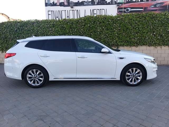 Kia Optima • 2017 • 159,000 km 2
